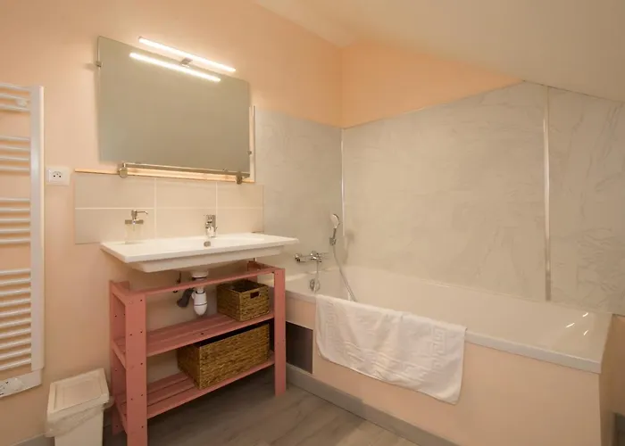 Le Du Puit Des Granges Hébergement de vacances